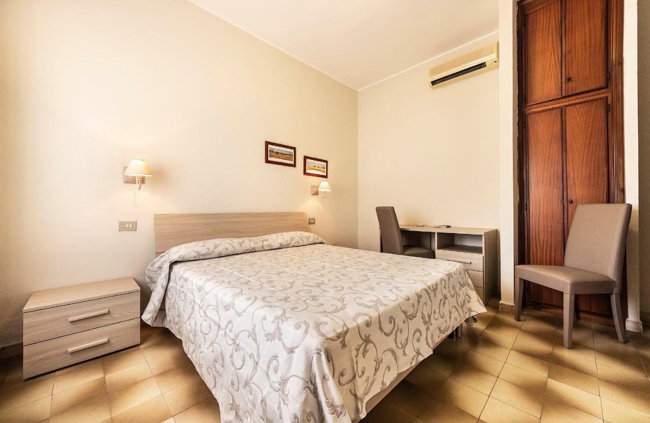 Hotel Aurelia Таркиния Екстериор снимка
